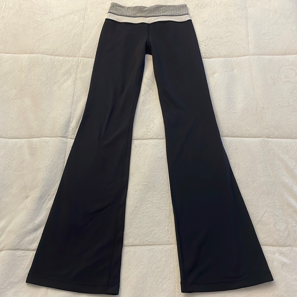 Lululemon black flare leggings